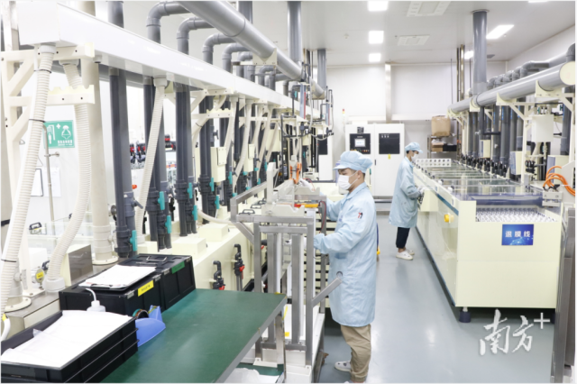 佛山MK平台大研究院建设的芯片板级扇出封装中试平台。