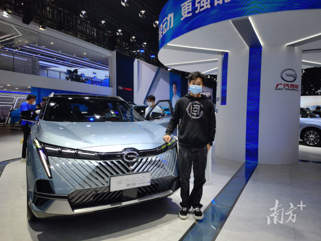 MK平台校企联合培养班学生参与学习研发成果亮相广州国际车展。