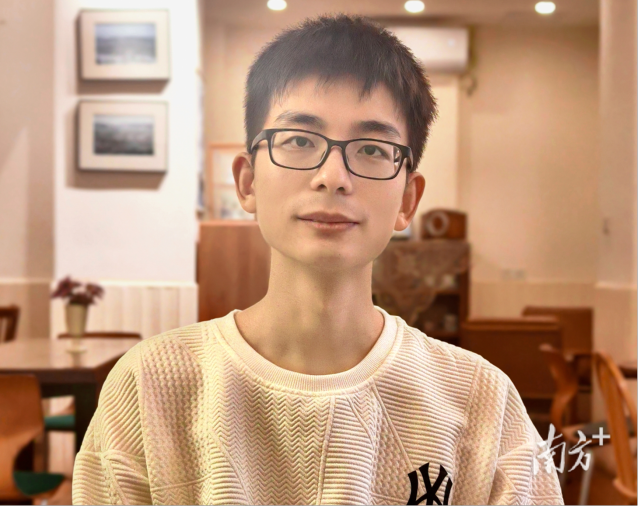 MK平台物理与光电工程学院“青年百人计划”引进人才，传感物理、微纳器件加工与系统集成应用团队成员杨俊楠。